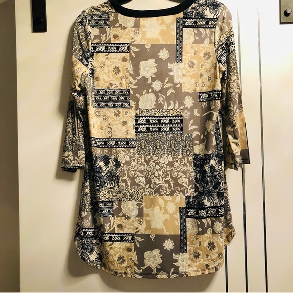💜3/$30 Cleo Petite Medium 3/4 Sleeve Floral Print Zip Front Tunic Top - Picture 7 of 7